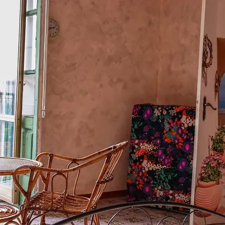 Appartamento Nel Centro Storico Apartment *